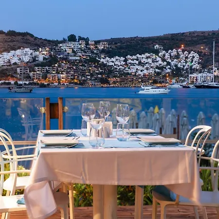 リゾート Baia Bodrum 5*