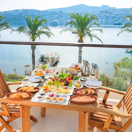 Baia Bodrum אתר נופש 5*