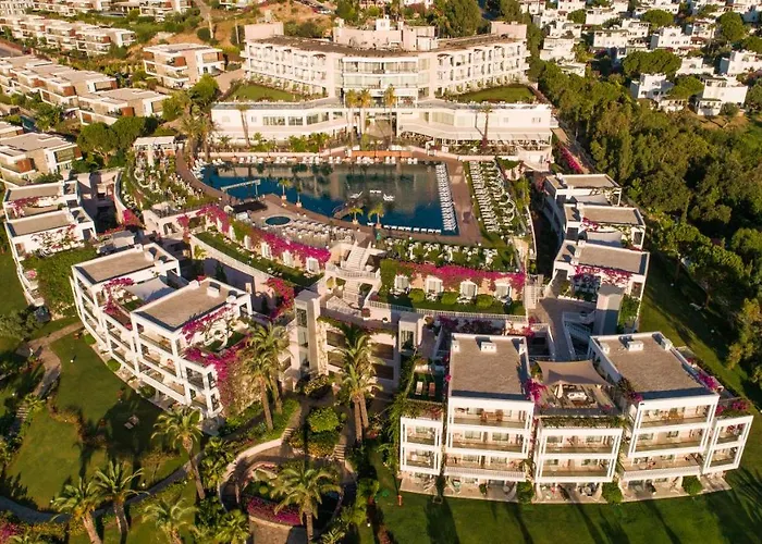 Baia Bodrum Курортный комплекс 5*