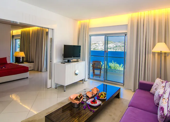 Baia Bodrum Курортный комплекс 5*